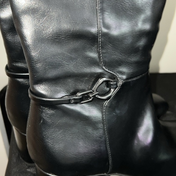 Naturalizer Waylon Knee High Boots - Picture 4 of 7